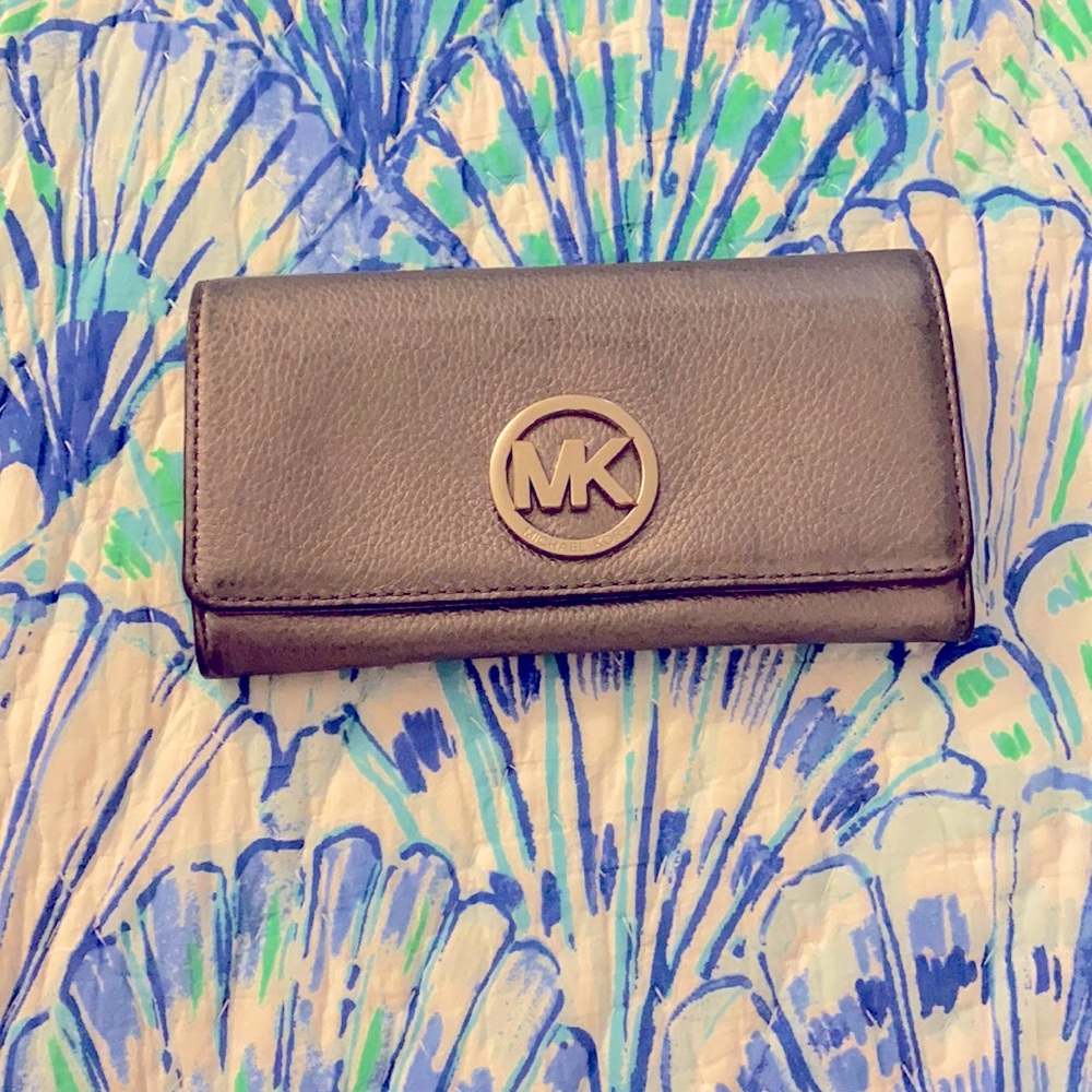 Silver continental Michael Kors leather wallet